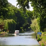 Mitten Im Seenland Und Spreewaldnah, Schoener Garten Storkow (Mark)