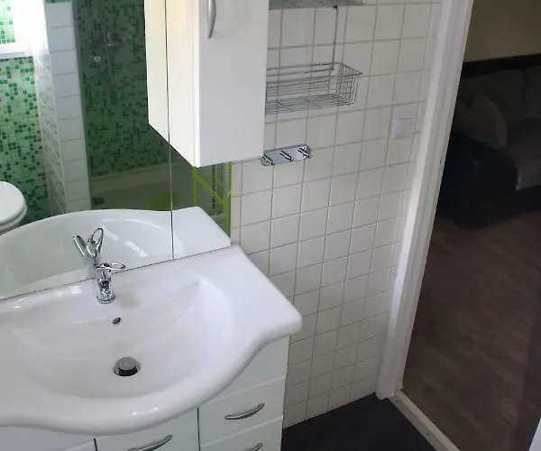 Mitten Im Seenland Und Spreewaldnah, Schoener Garten